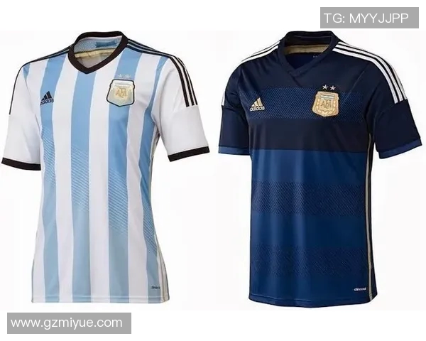 足球明星元素服装设计灵感与时尚搭配展示尽显运动魅力与个性风格